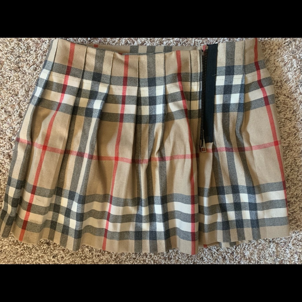 Burberry Wool Skirt